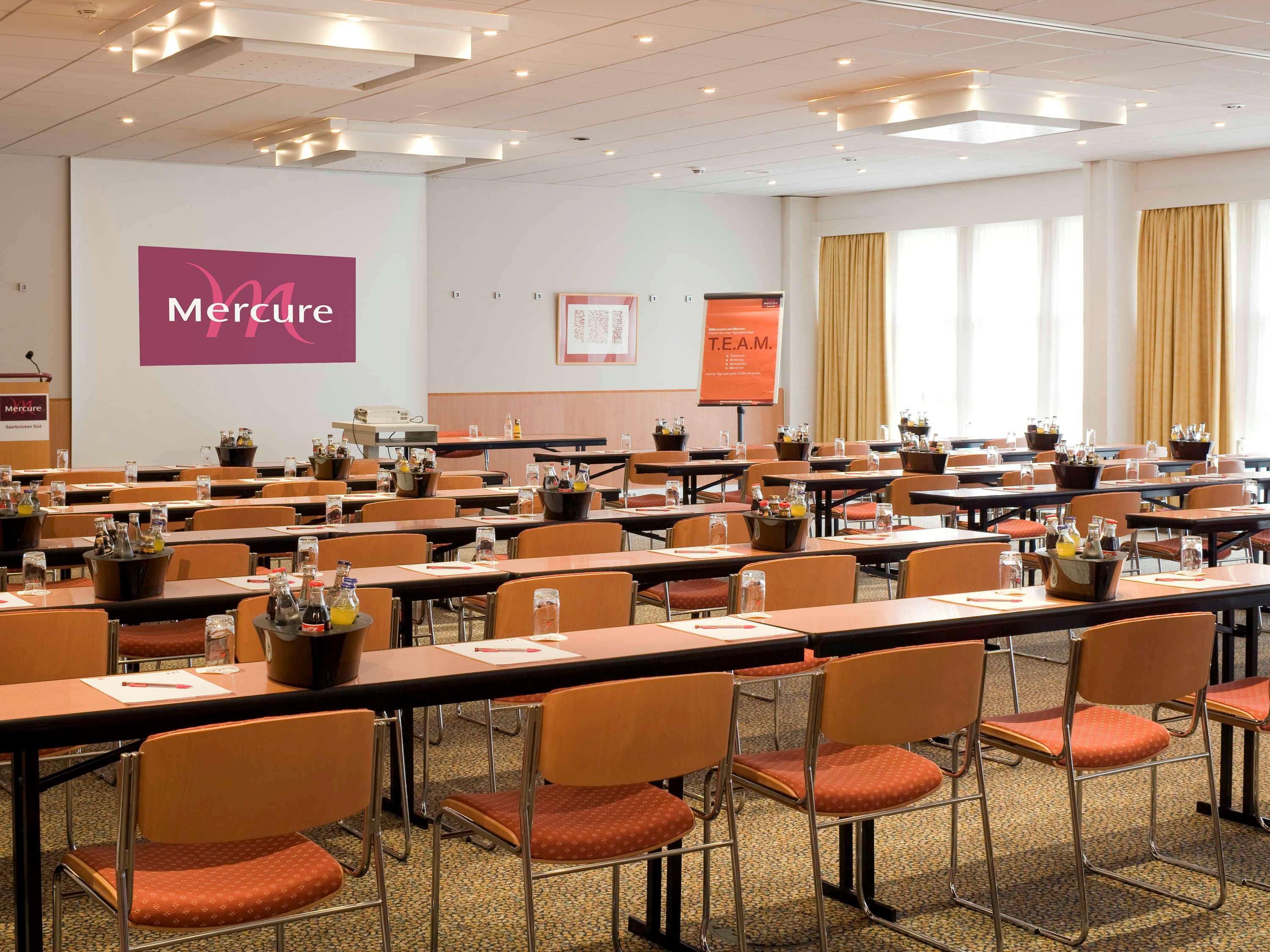 Mercure Hotel Saarbruecken Sued Saarbrücken Exterior foto