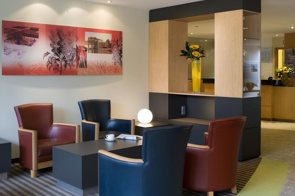Mercure Hotel Saarbruecken Sued Saarbrücken Interior foto